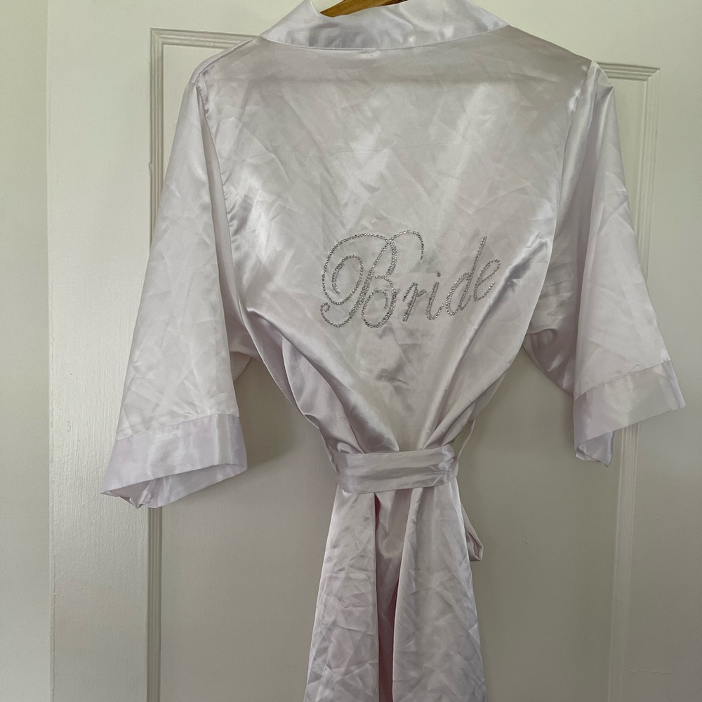 Bridal Robe - Picture 3 of 5